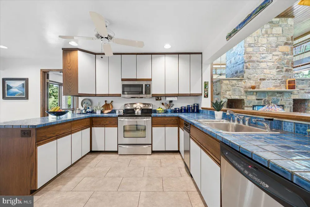17026 BARN RIDGE DRIVE Silver Spring, MD 20906