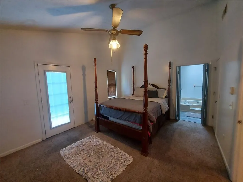 2401 Chauncey Lane SW Marietta, GA 30064