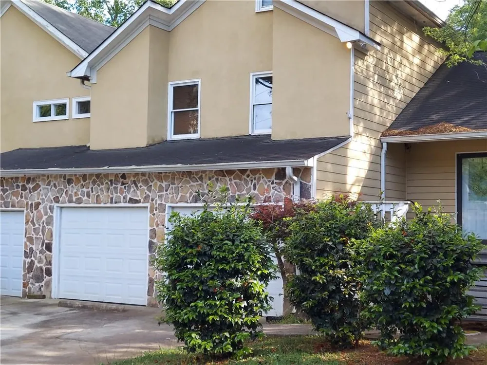 2401 Chauncey Lane SW Marietta, GA 30064