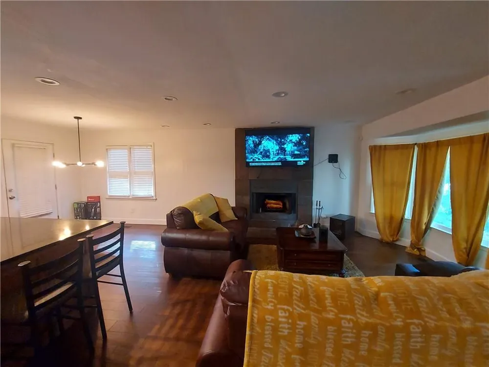 2401 Chauncey Lane SW Marietta, GA 30064
