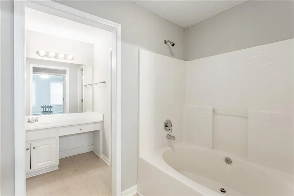 3170 Glenloch Place Lawrenceville, GA 30044