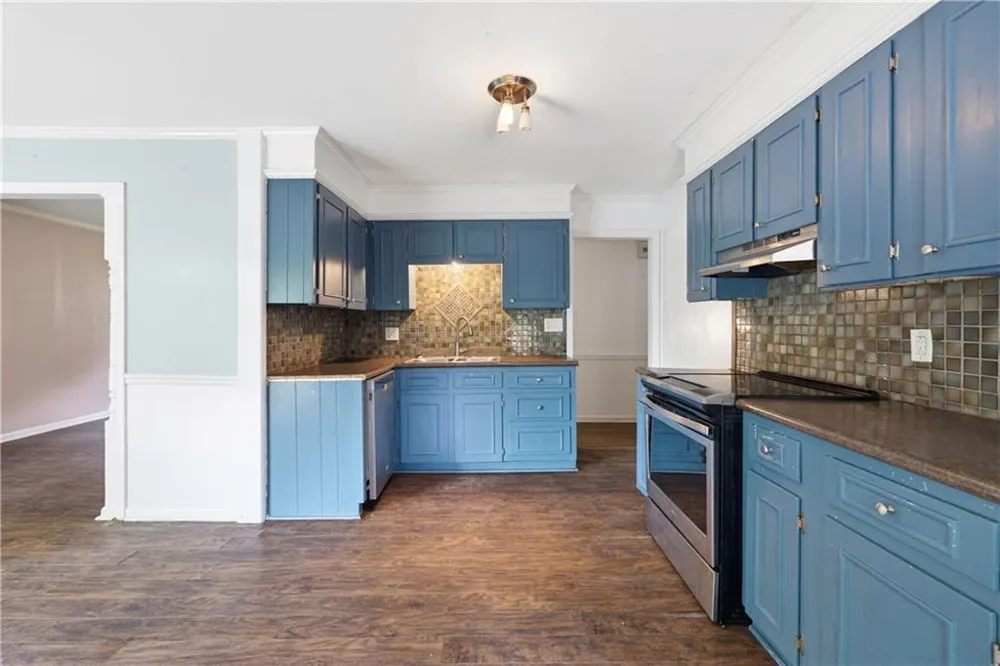 1920 Long Ridge Drive Macon, GA 31211