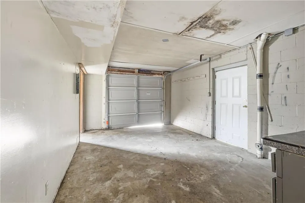 1920 Long Ridge Drive Macon, GA 31211