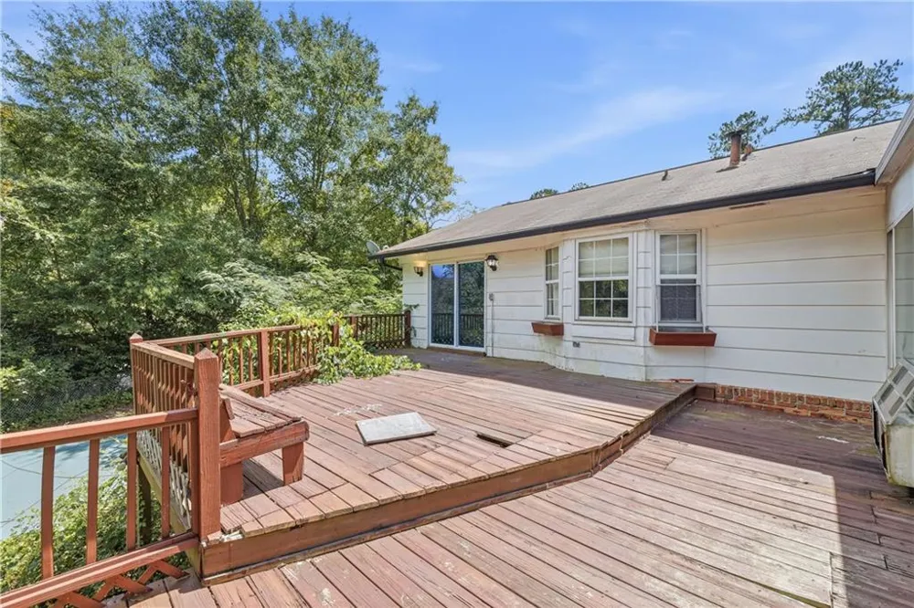 1920 Long Ridge Drive Macon, GA 31211
