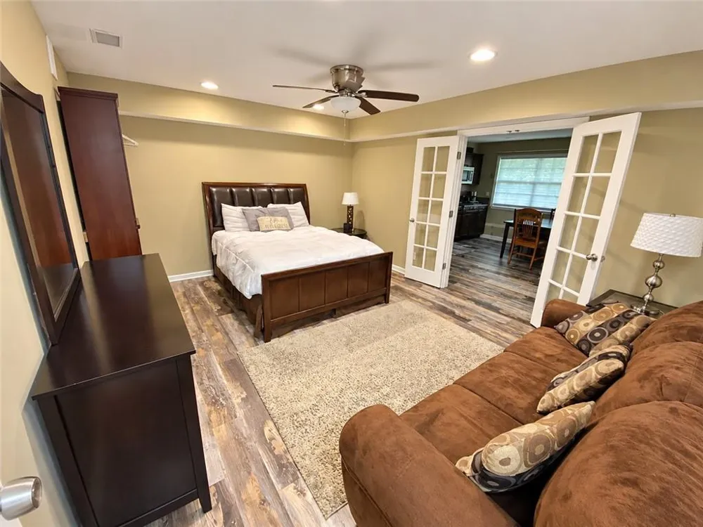 1204 Towne Harbor Court Woodstock, GA 30189