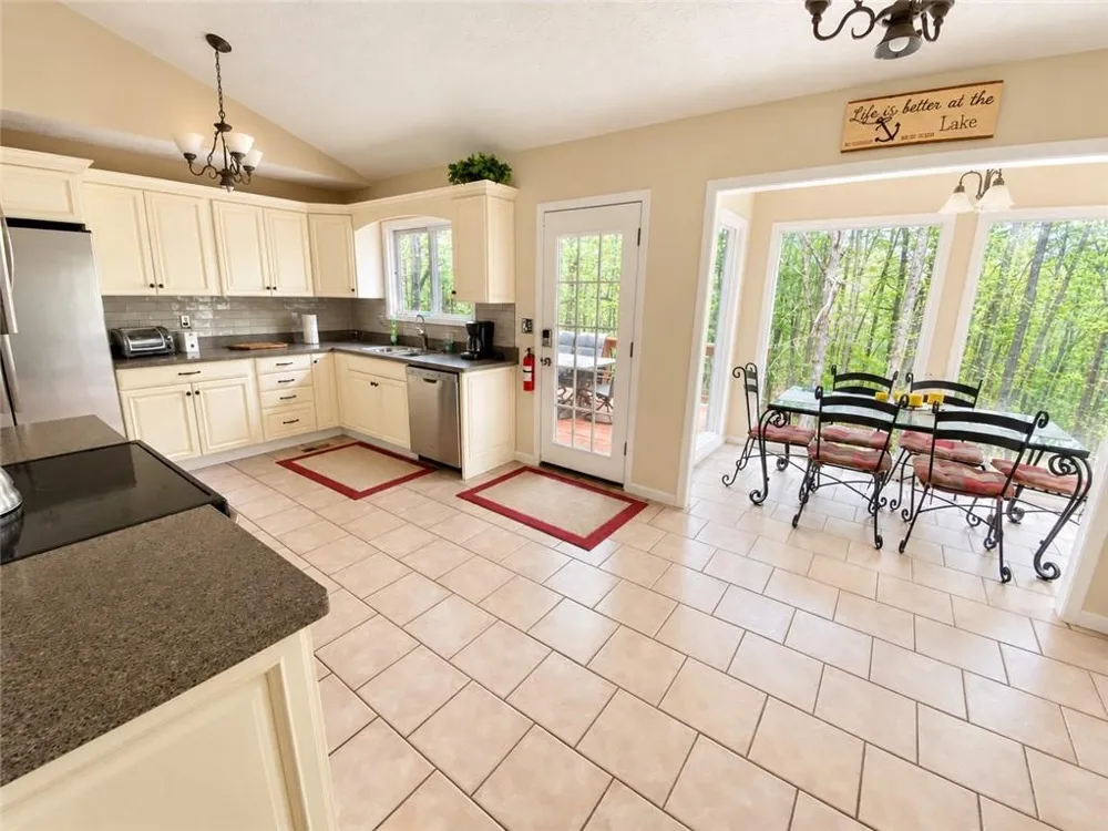 1204 Towne Harbor Court Woodstock, GA 30189