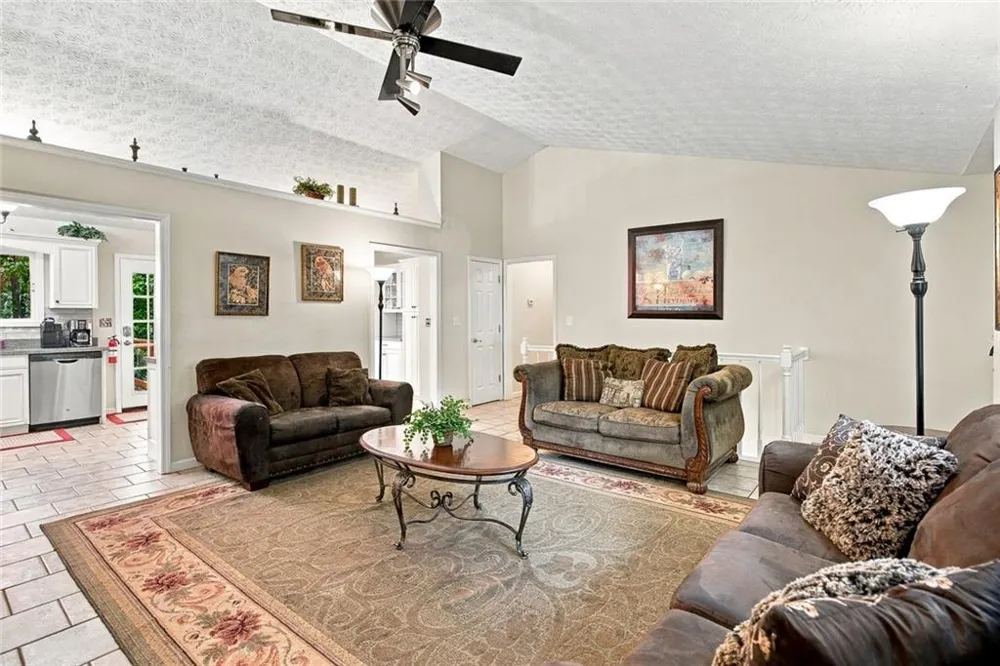 1204 Towne Harbor Court Woodstock, GA 30189
