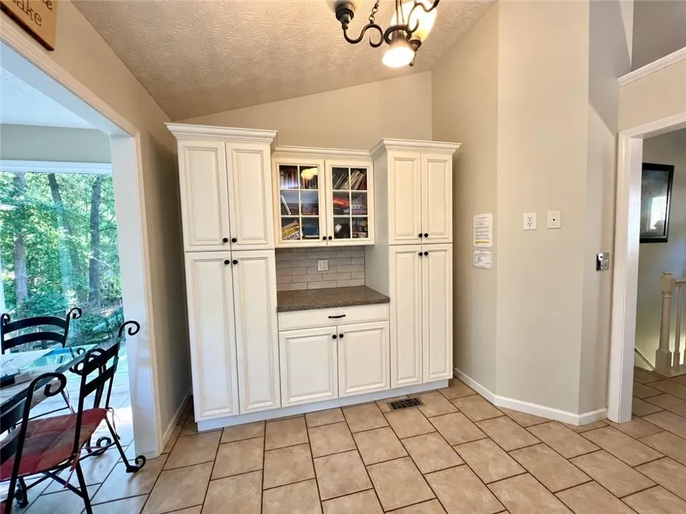 1204 Towne Harbor Court Woodstock, GA 30189
