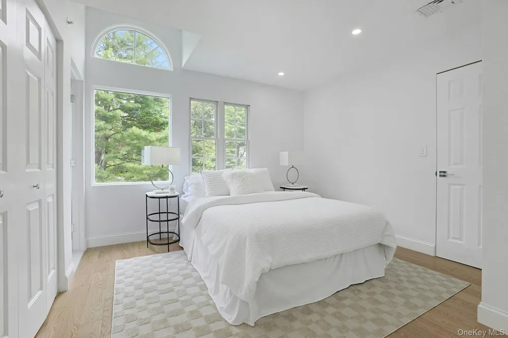 100 Brook Hills Circle #28B White Plains, NY 10605