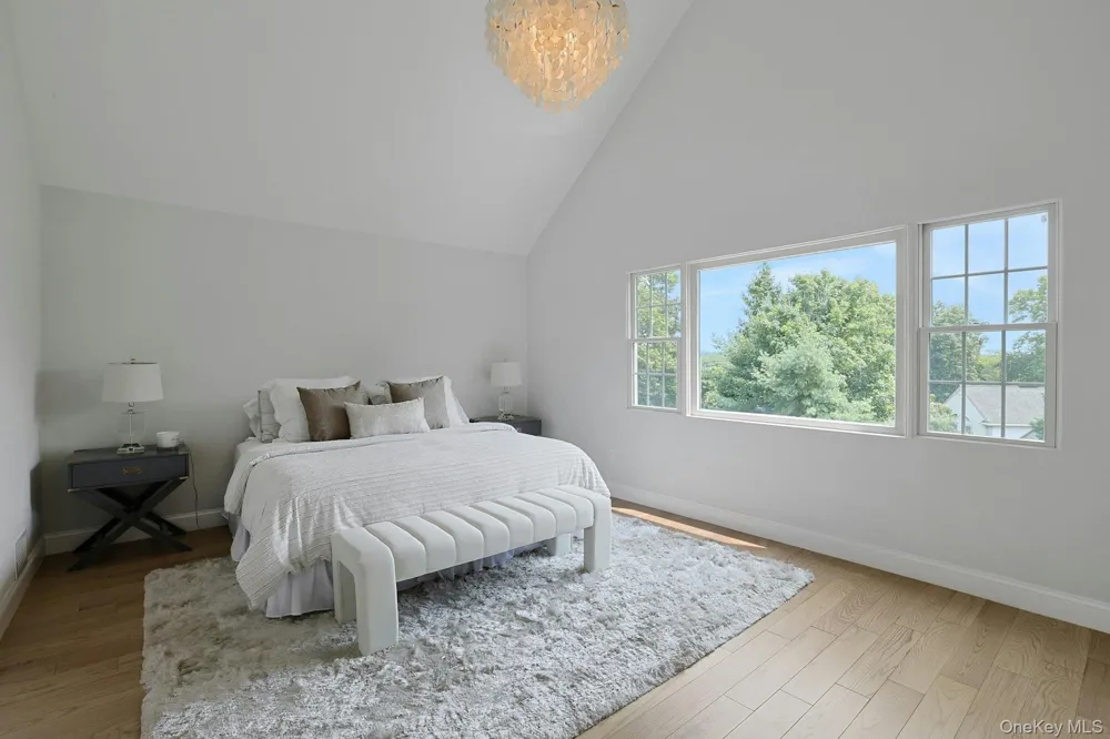 100 Brook Hills Circle #28B White Plains, NY 10605