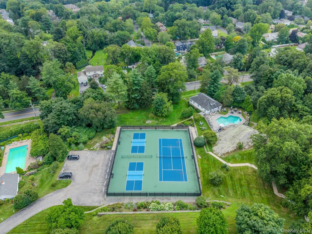 100 Brook Hills Circle #28B White Plains, NY 10605