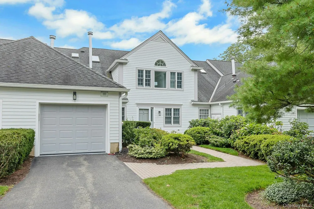100 Brook Hills Circle #28B White Plains, NY 10605