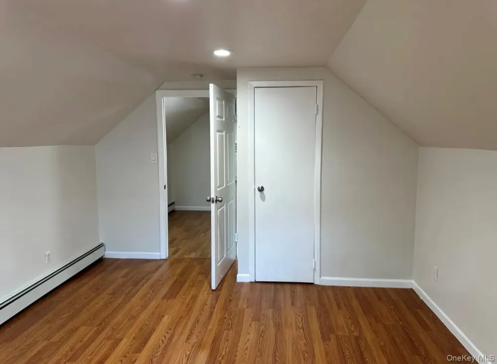 86 Sycamore Lane Central Islip, NY 11722