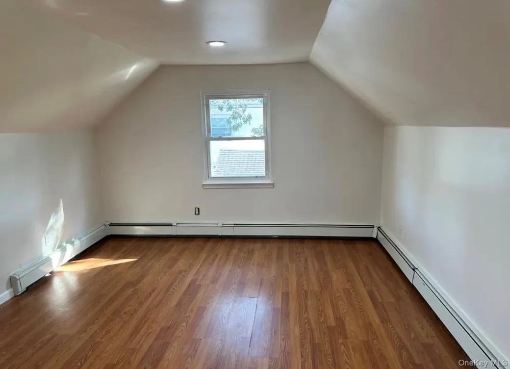 86 Sycamore Lane Central Islip, NY 11722
