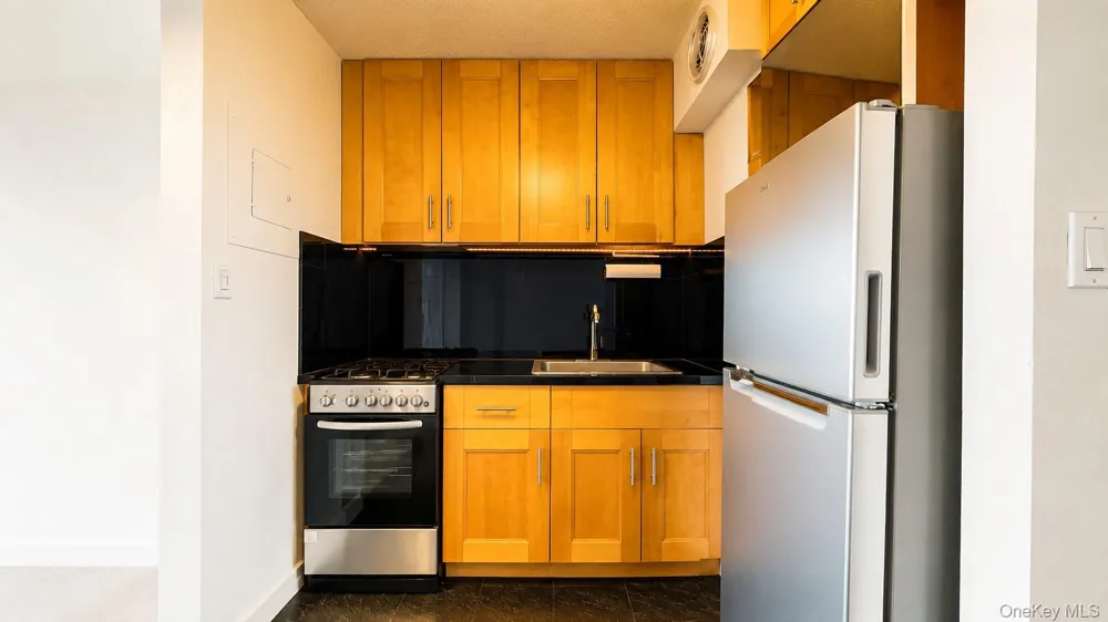 150-38 Union Turnpike #8D Flushing, NY 11367