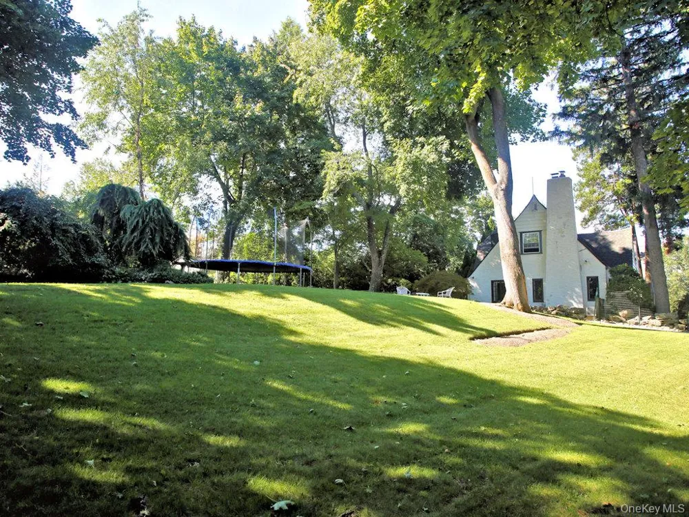 1315 Langdon Lane Mamaroneck, NY 10543