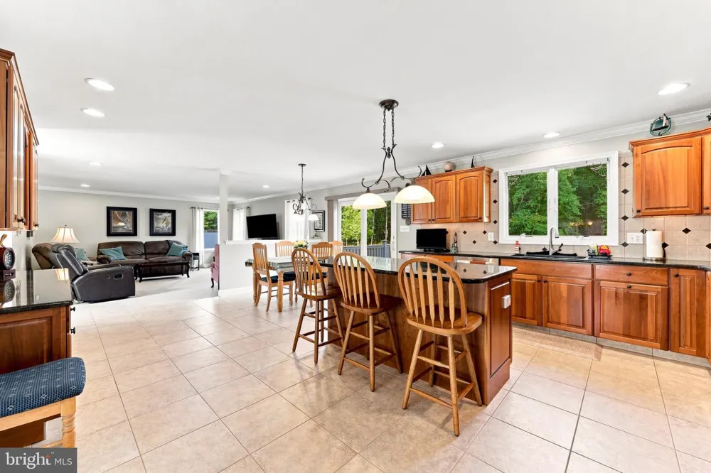 646 ALBERTSON ROAD Winslow, NJ 08095