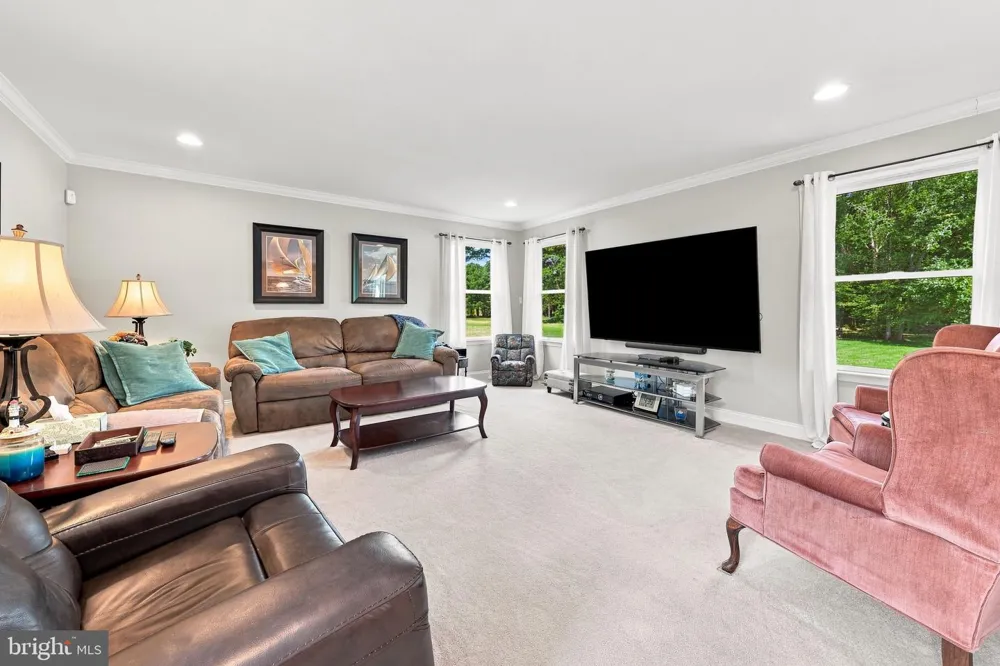 646 ALBERTSON ROAD Winslow, NJ 08095