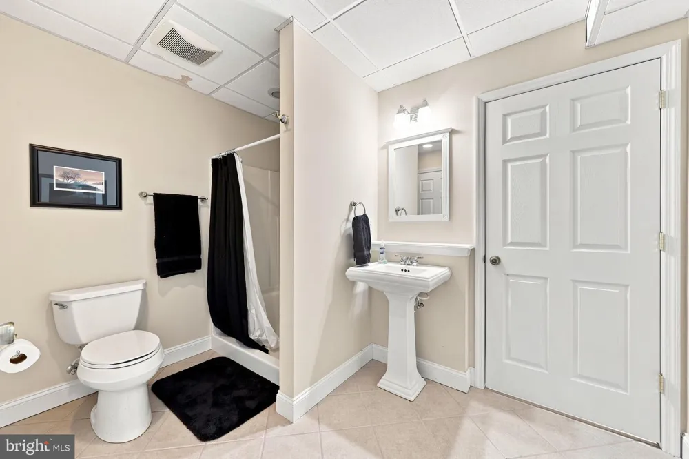 646 ALBERTSON ROAD Winslow, NJ 08095