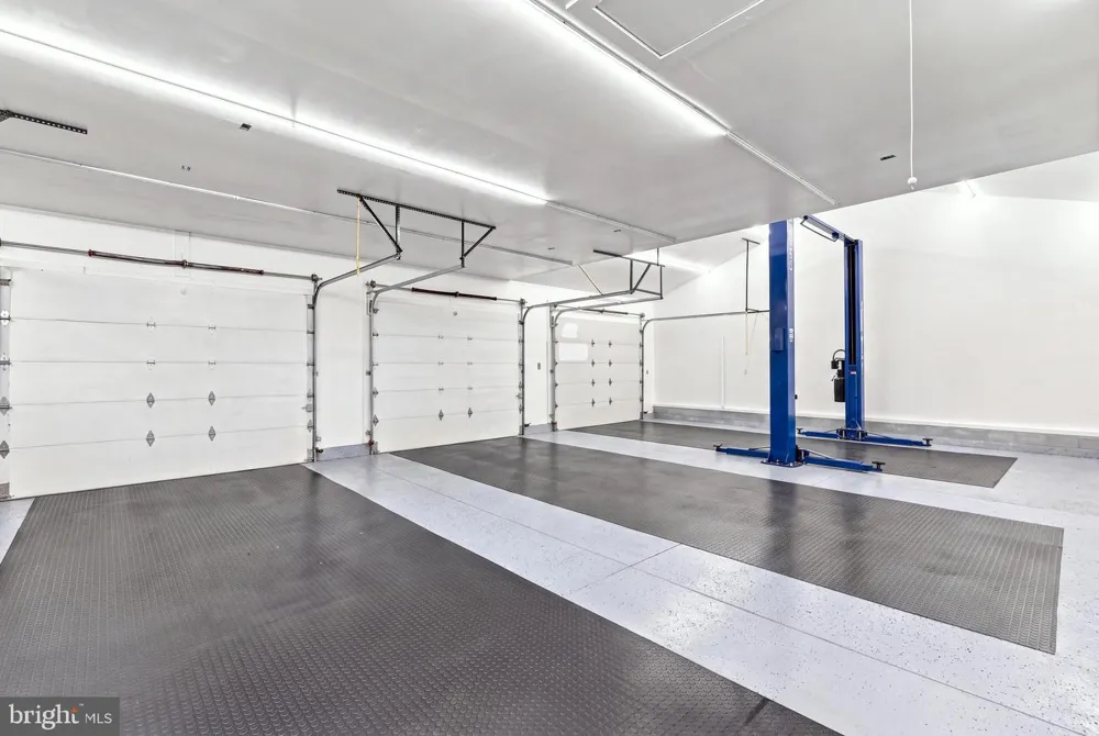 646 ALBERTSON ROAD Winslow, NJ 08095