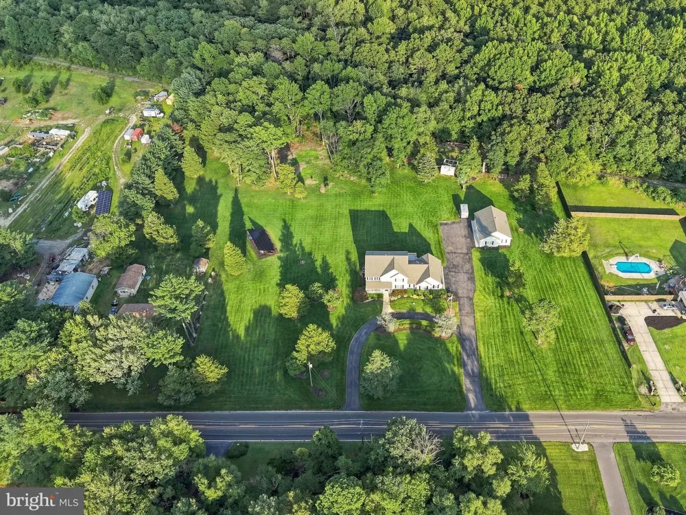 646 ALBERTSON ROAD Winslow, NJ 08095