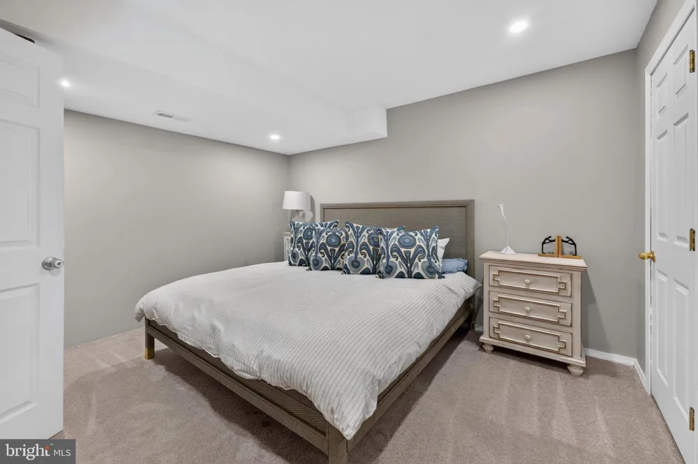 1207 ASQUITHPINES PLACE Arnold, MD 21012