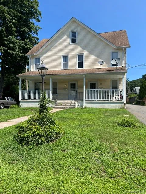 27 Washington Avenue Sloatsburg, NY 10974
