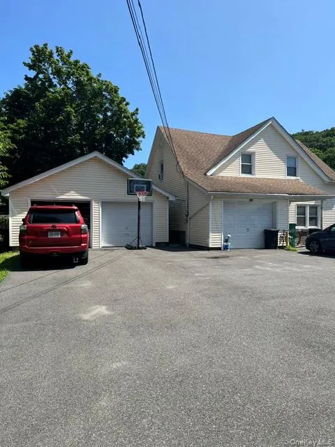 27 Washington Avenue Sloatsburg, NY 10974
