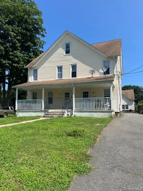 27 Washington Avenue Sloatsburg, NY 10974