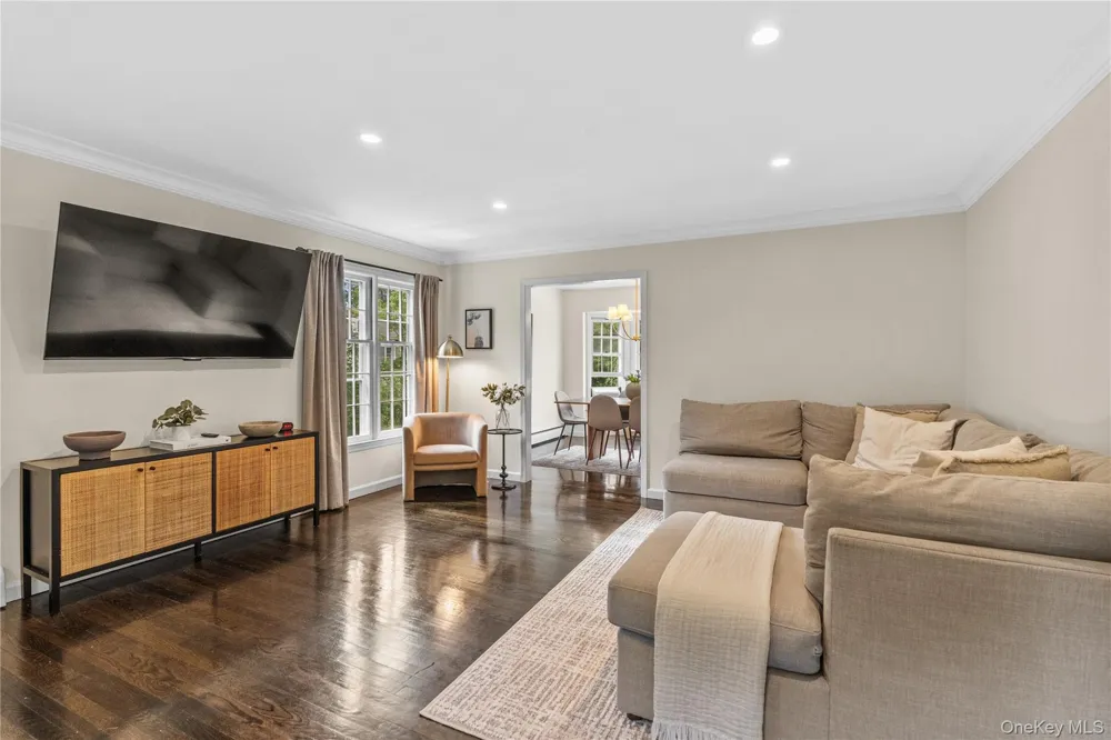 406 Bedford Road Chappaqua, NY 10514