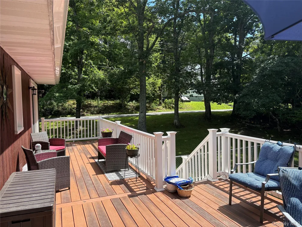1 Walnut Trail W Wurtsboro, NY 12790