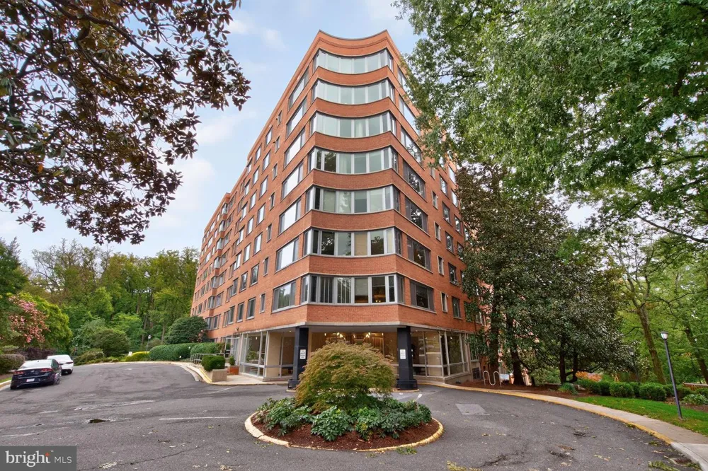 4200 CATHEDRAL AVENUE NW #1009 Washington, DC 20016