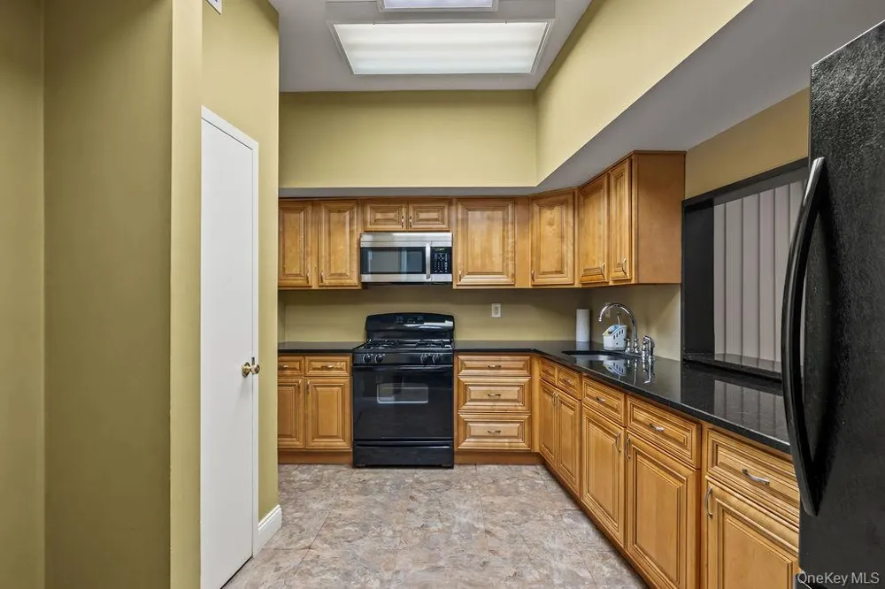 249 Country Club Lane Pomona, NY 10970