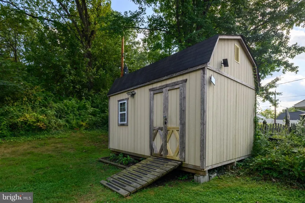 2921 BARRISTER LANE Bowie, MD 20715