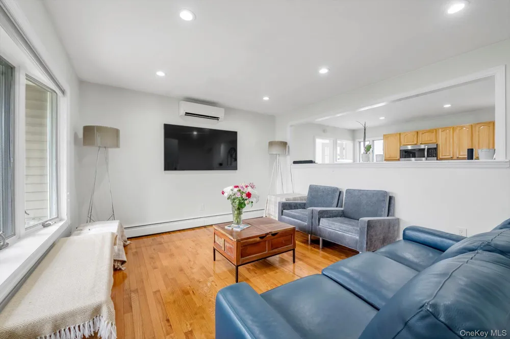 1055 Jefferson Street Baldwin, NY 11510