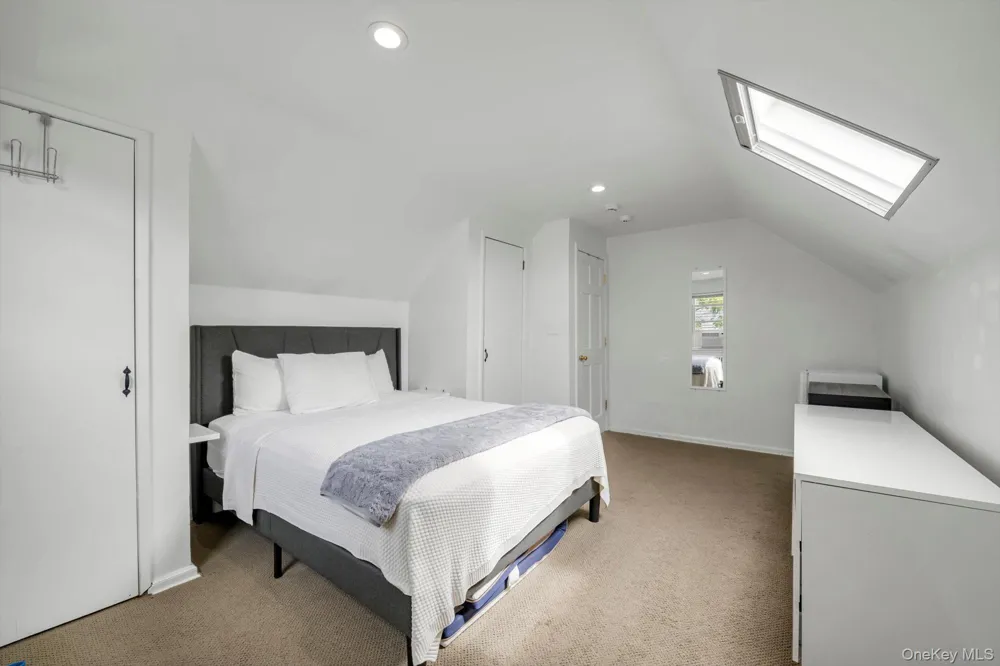 1055 Jefferson Street Baldwin, NY 11510