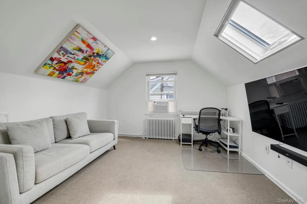 1055 Jefferson Street Baldwin, NY 11510