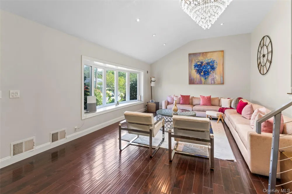 199 Winding Brook Road New Rochelle, NY 10804