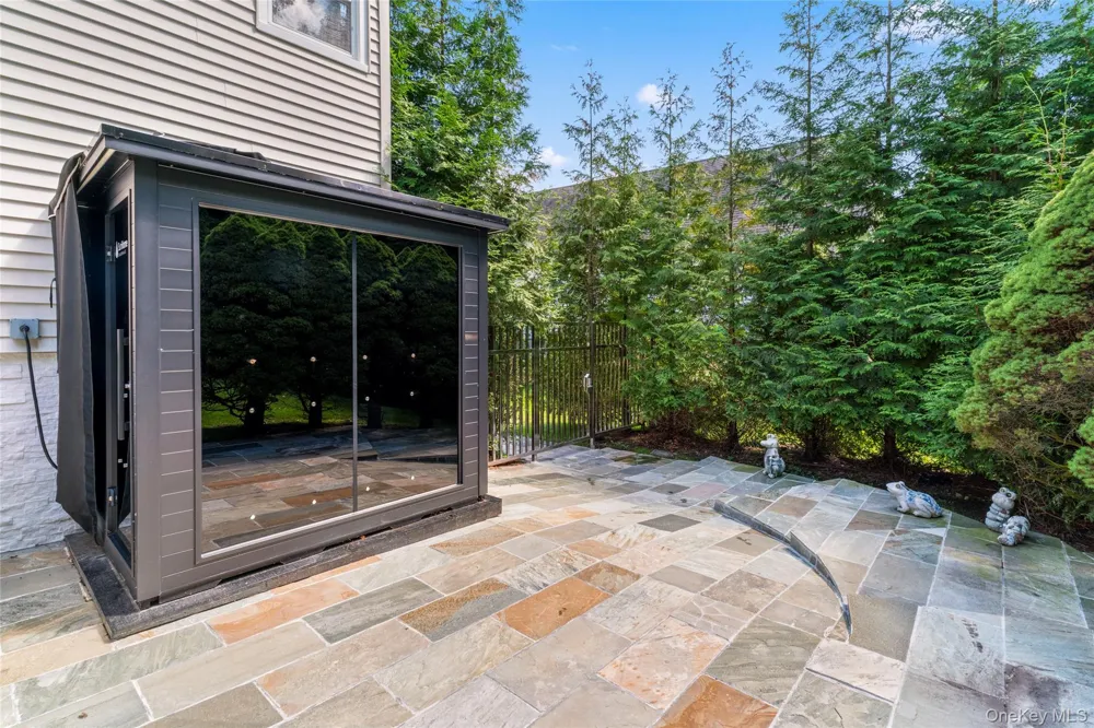 199 Winding Brook Road New Rochelle, NY 10804