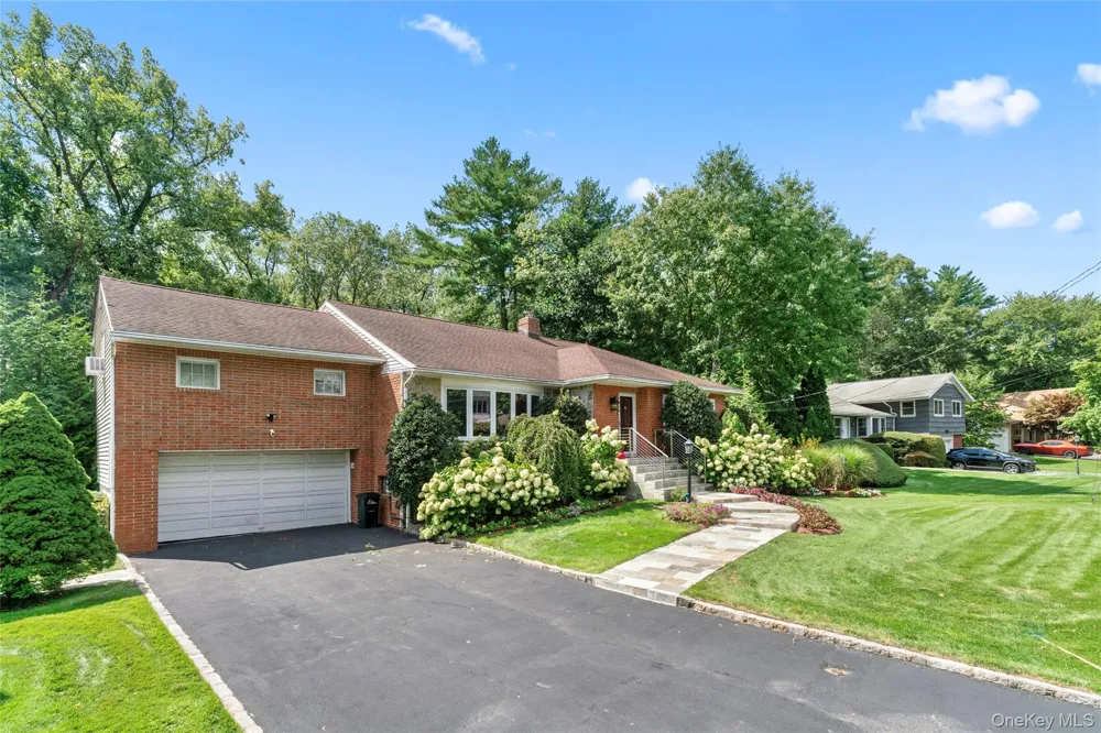 199 Winding Brook Road New Rochelle, NY 10804