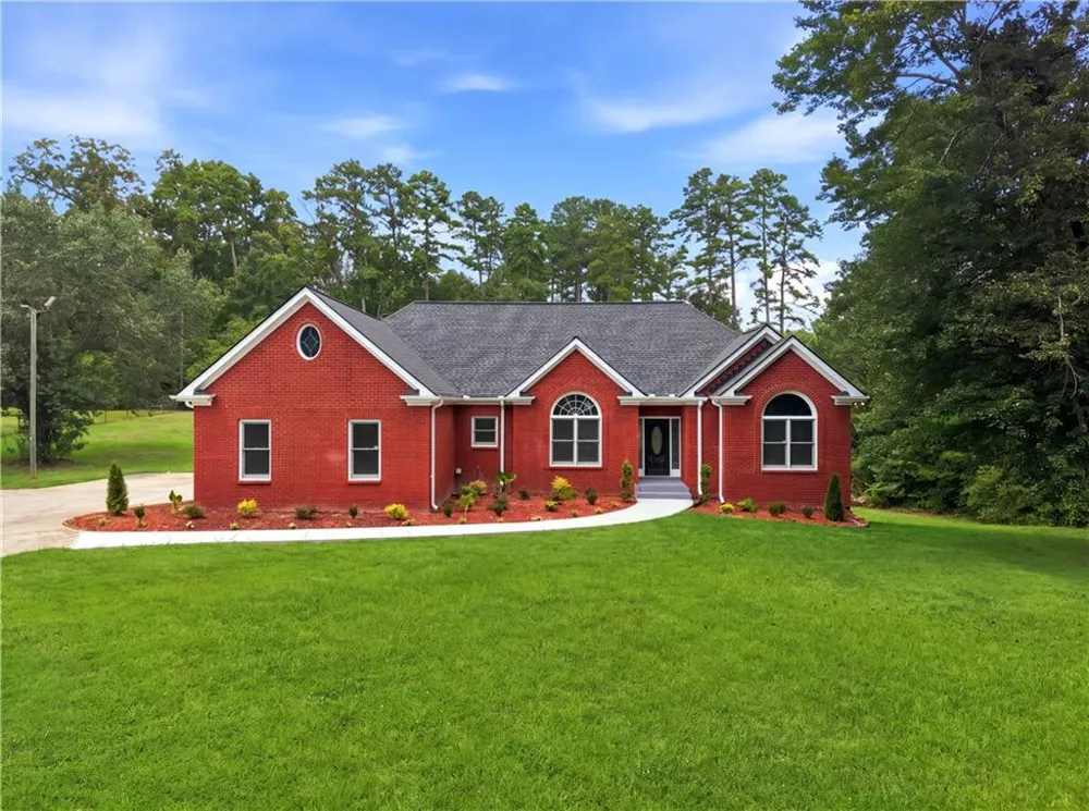 3141 Centerville Rosebud Road Snellville, GA 30039
