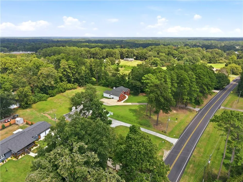 3141 Centerville Rosebud Road Snellville, GA 30039