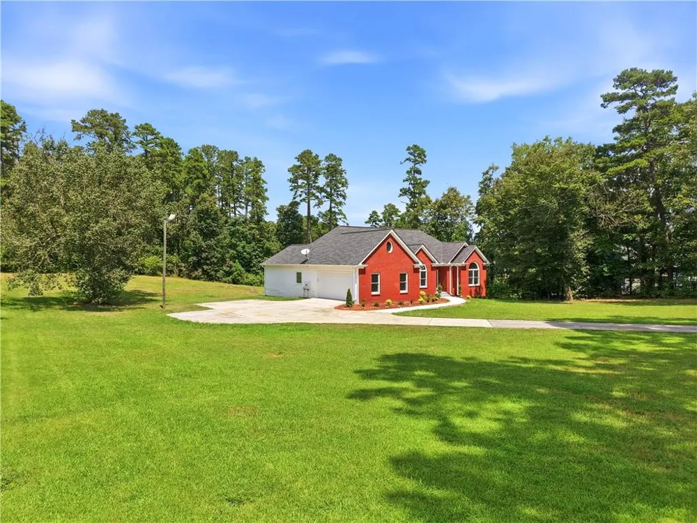 3141 Centerville Rosebud Road Snellville, GA 30039