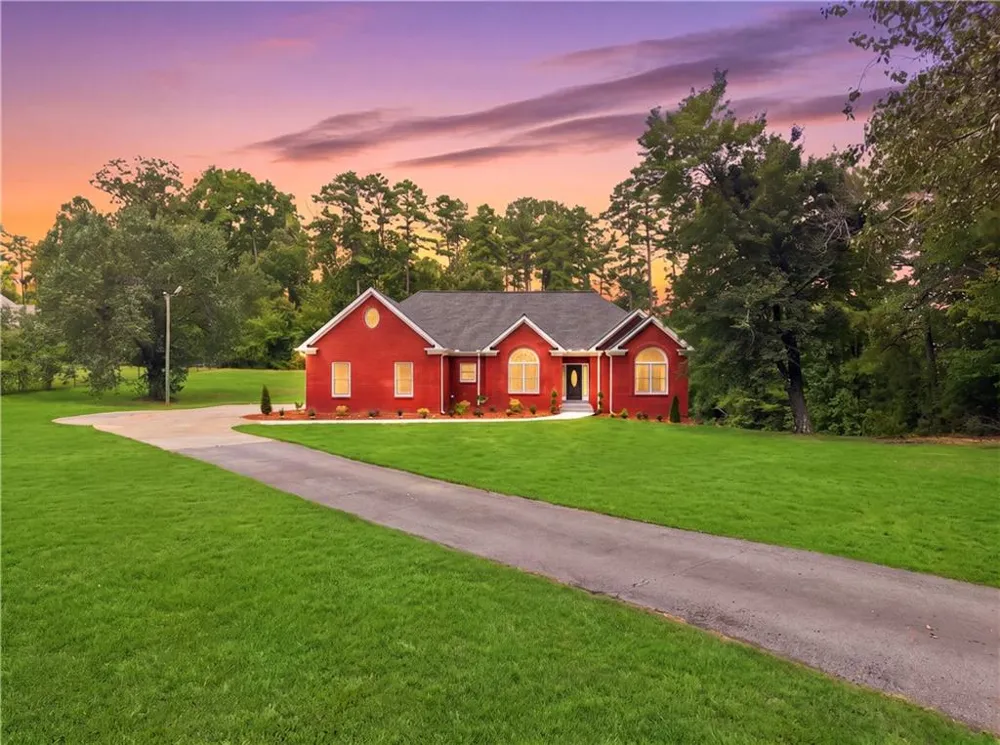 3141 Centerville Rosebud Road Snellville, GA 30039