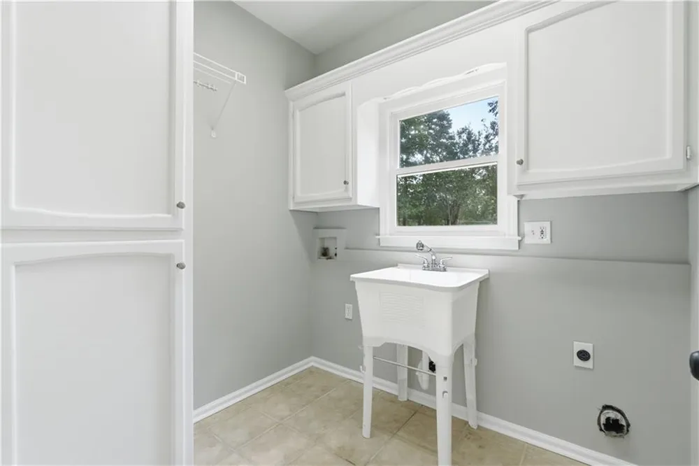 3141 Centerville Rosebud Road Snellville, GA 30039