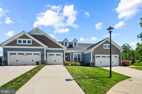 6 GRAMBY COURT
