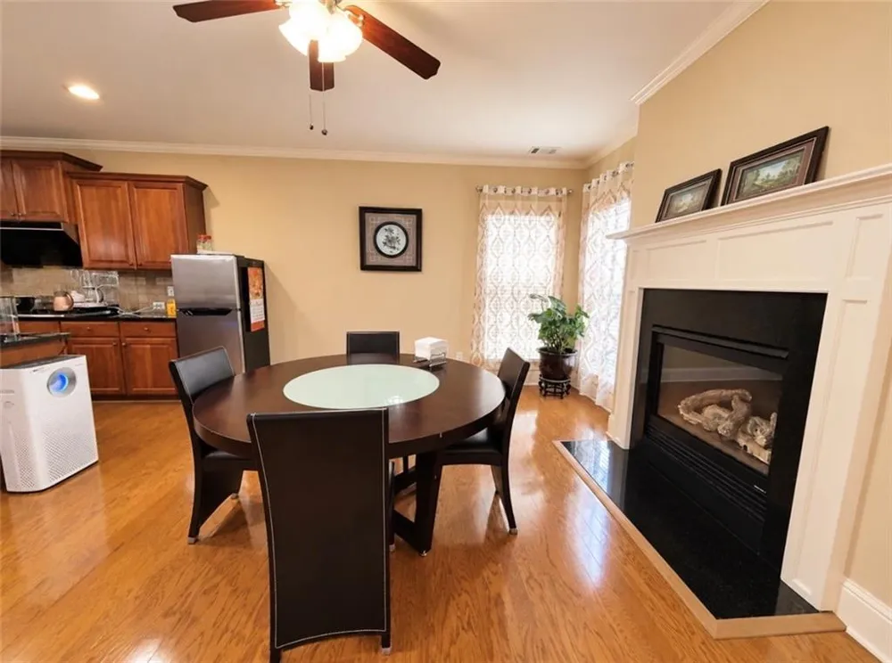 1653 Elesmere Oak Court Duluth, GA 30097