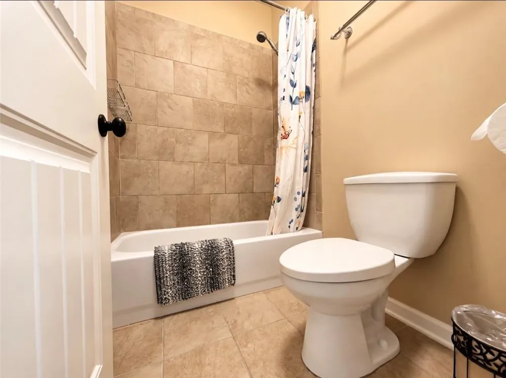 1653 Elesmere Oak Court Duluth, GA 30097