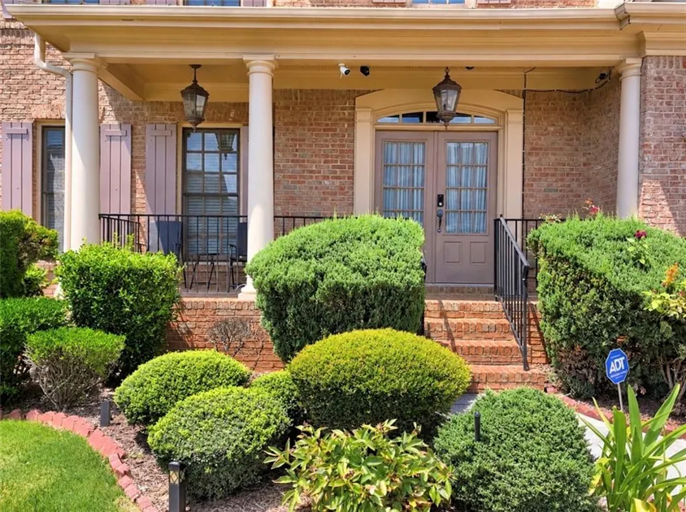 1653 Elesmere Oak Court Duluth, GA 30097