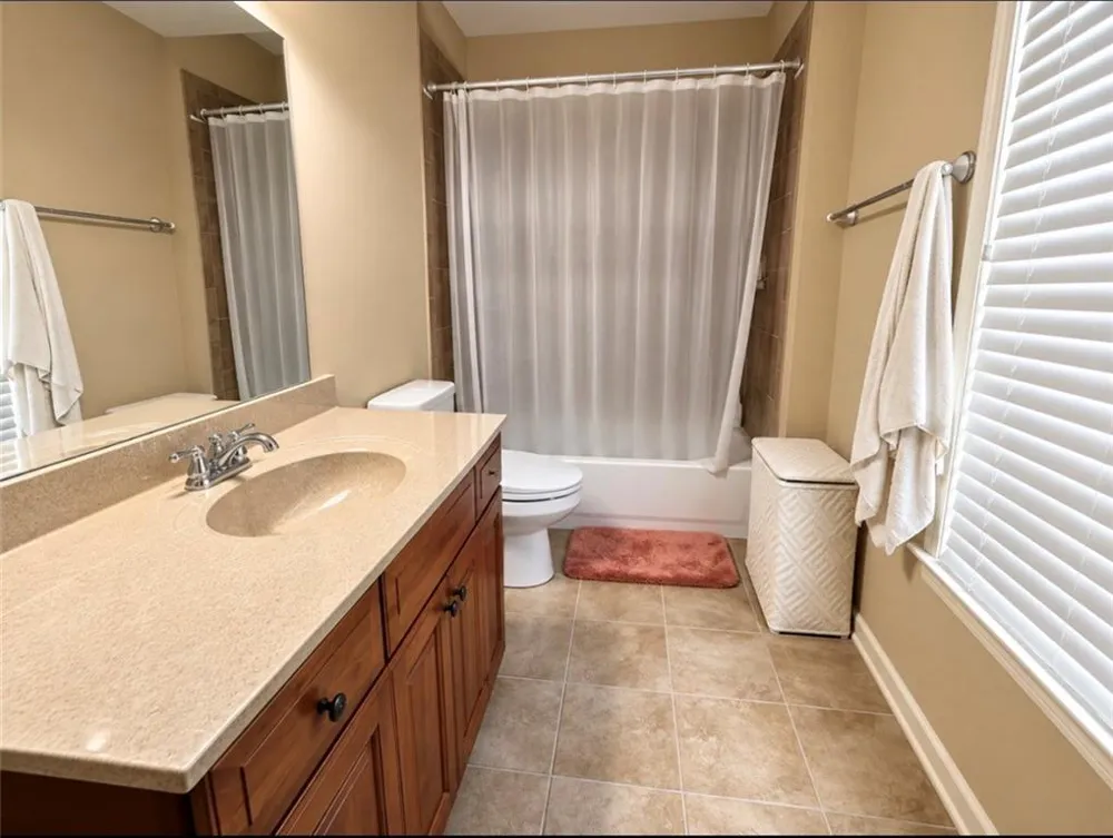 1653 Elesmere Oak Court Duluth, GA 30097